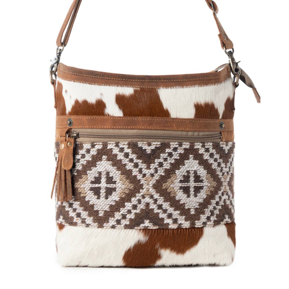 Diamondback Trail Western Shoulder Bag for Women in Brown with Rug details