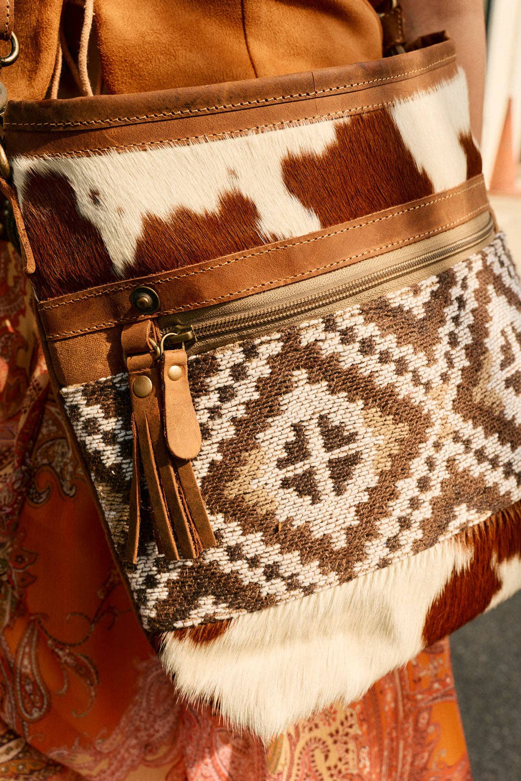 Diamondback Trail Western Shoulder Bag for Women in Brown with Rug details