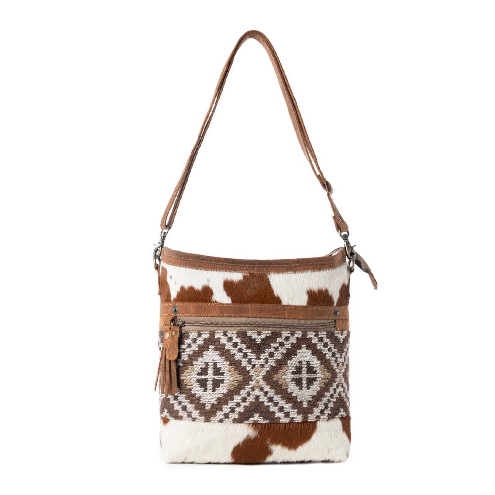 Diamondback Trail Western Shoulder Bag for Women in Brown with Rug details