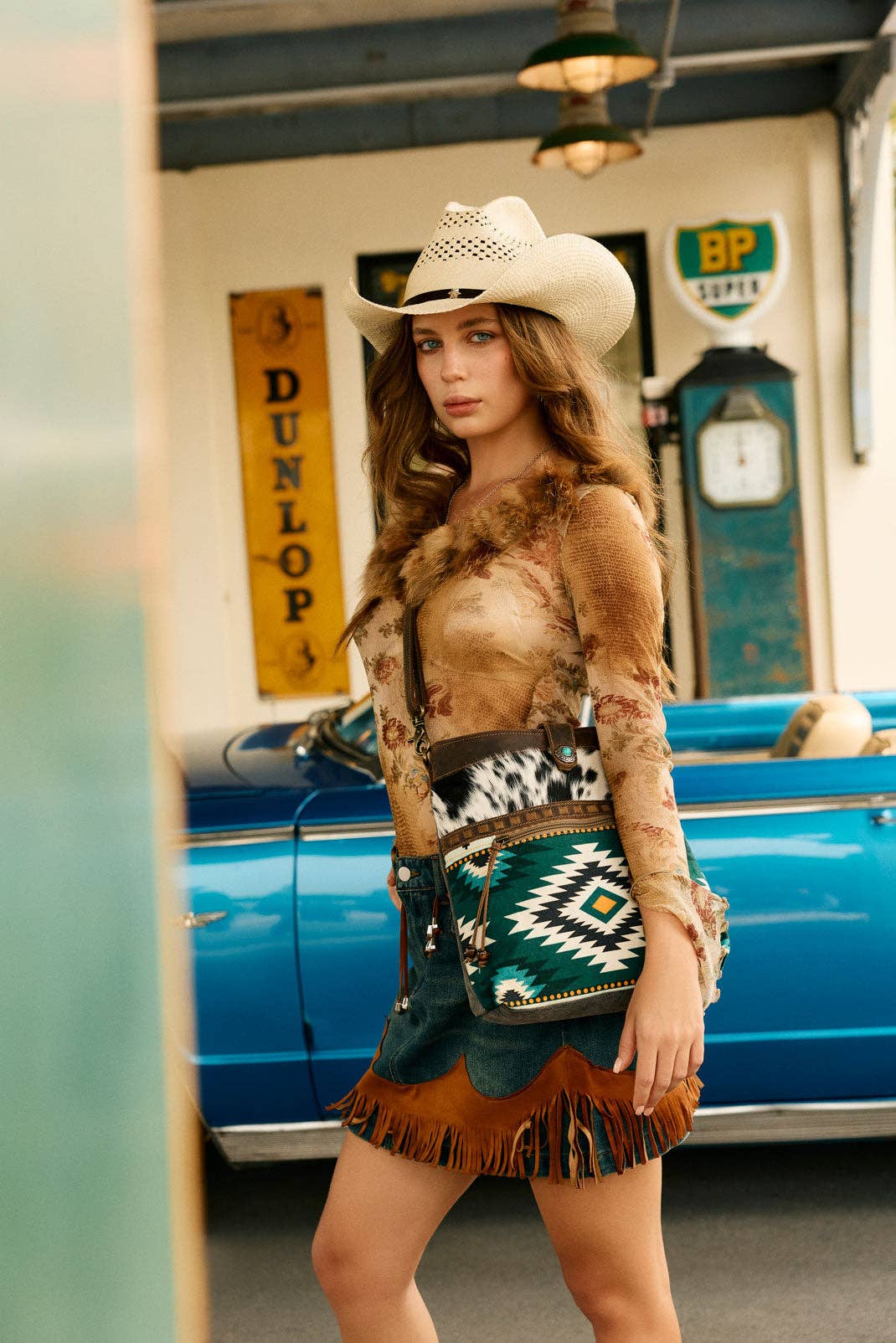Wovenstone Western shoulder Bag for Women in green with Aztec detail: Green